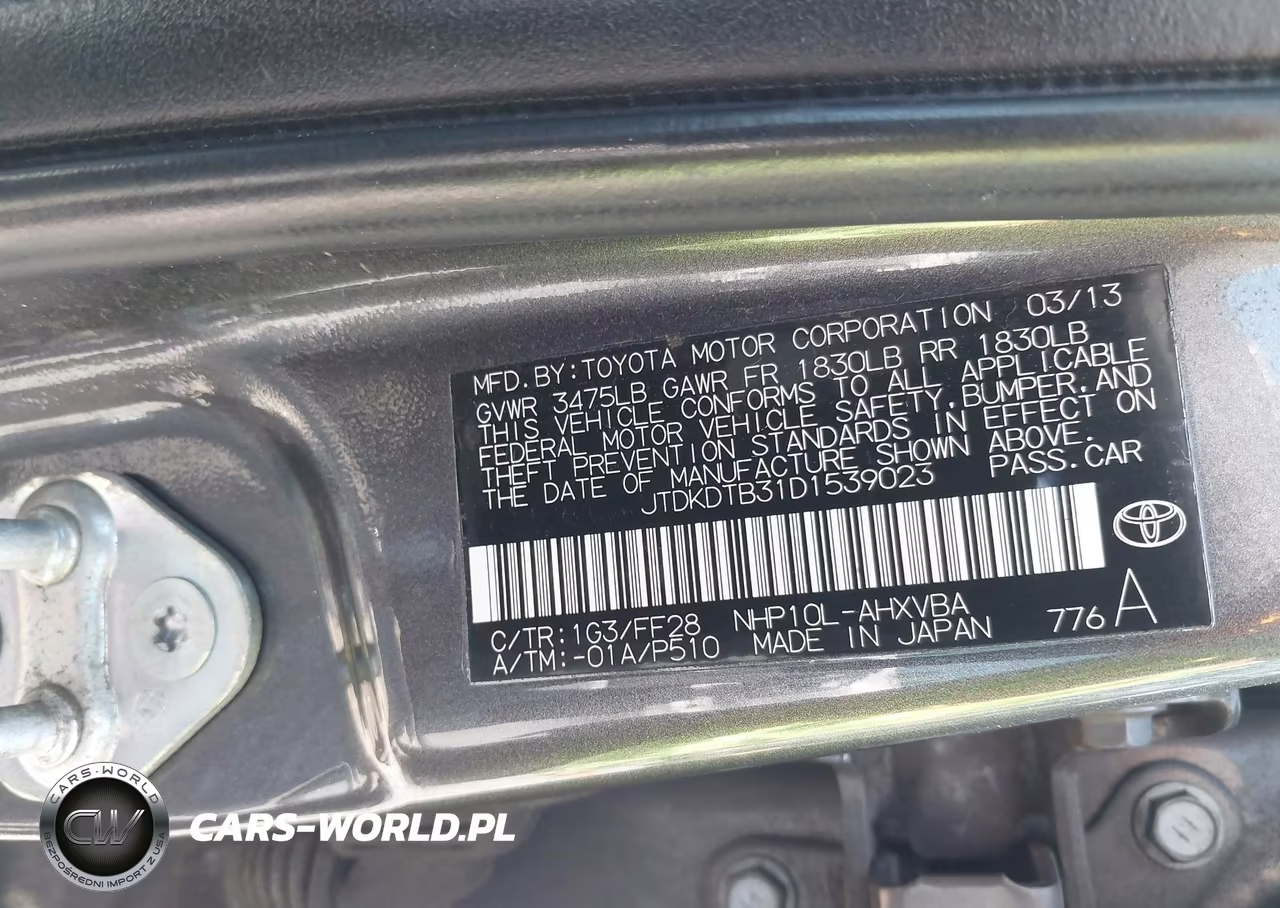 2013 Toyota Prius C Two VIN:JTDKDTB31D1539023 - 9