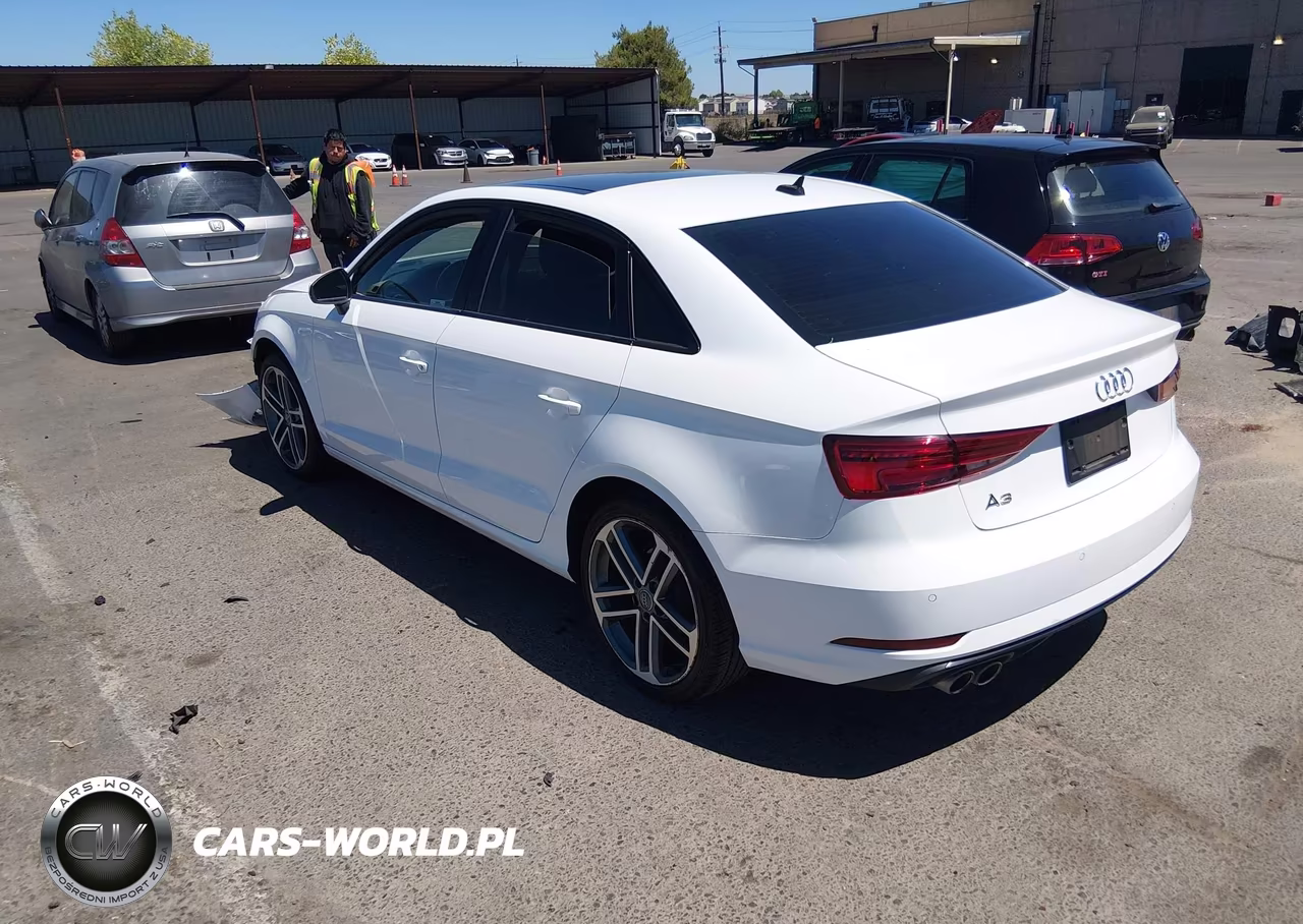 2020 Audi A3 Premium 40 Tfsi Front-Wheel Drive S Tronic VIN:WAUAUGFF4LA103852 - 3