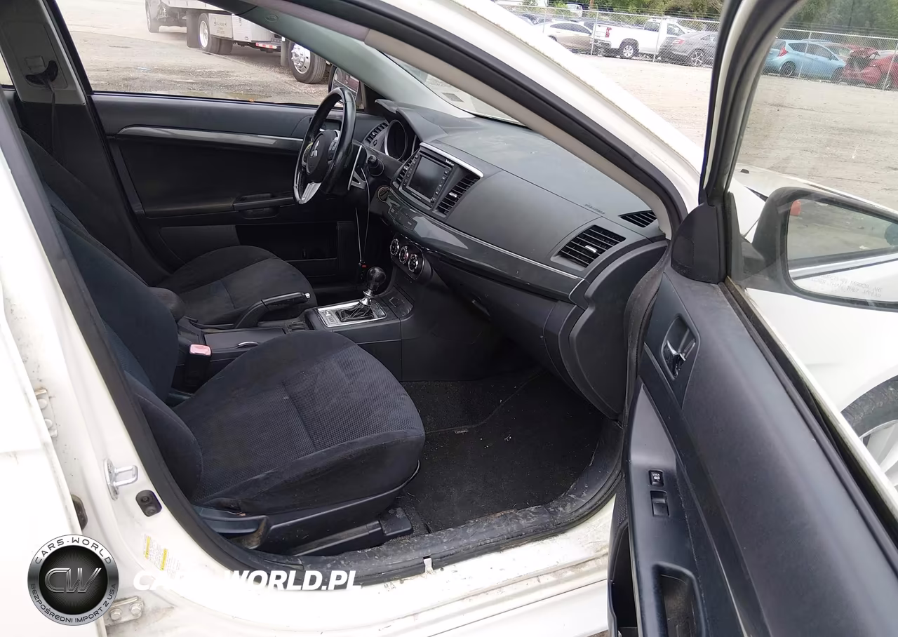 2011 Mitsubishi Lancer Ralliart VIN:JA32V6FV0BU021568 - 5