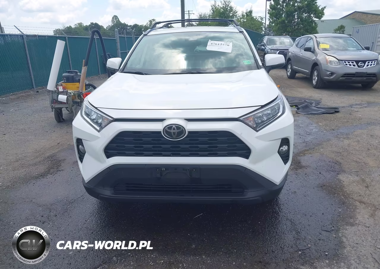 2020 Toyota Rav4 Xle VIN:JTMP1RFV2LD053430 - 13