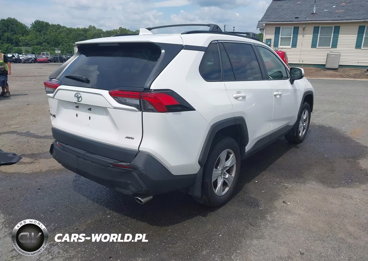 2020 Toyota Rav4 Xle VIN:JTMP1RFV2LD053430 - 4