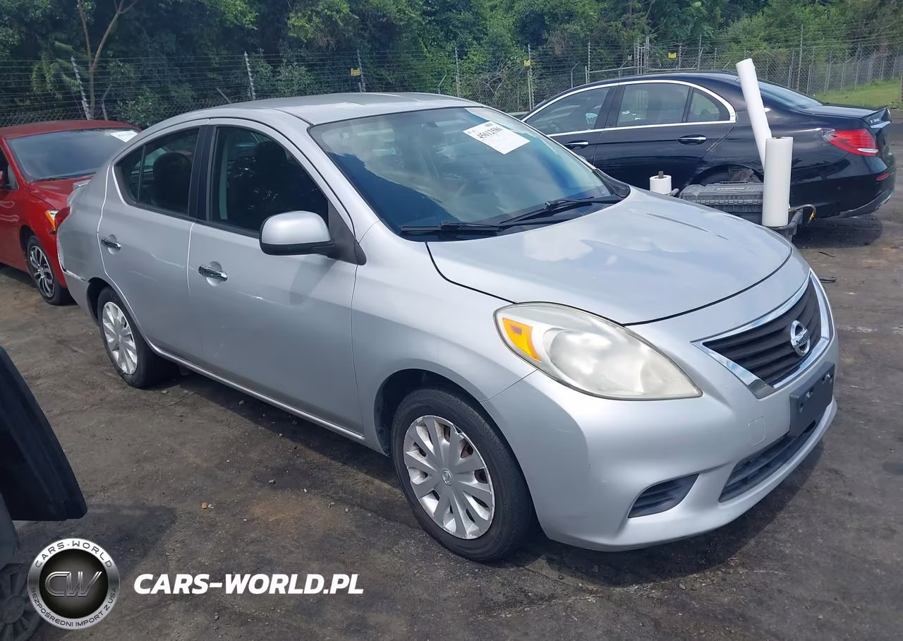 2013 Nissan Versa 1.6 Sv – zdjęcie 1 z 11