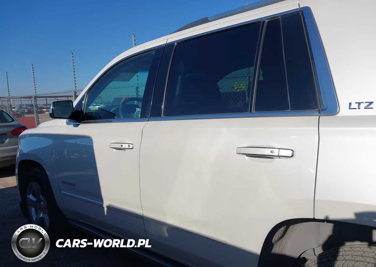2015 Chevrolet Tahoe Ltz VIN:1GNSCCKC9FR585097 - 14
