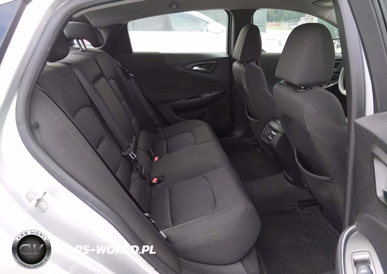 2018 Chevrolet Malibu Lt VIN:1G1ZD5ST7JF160898 - 8