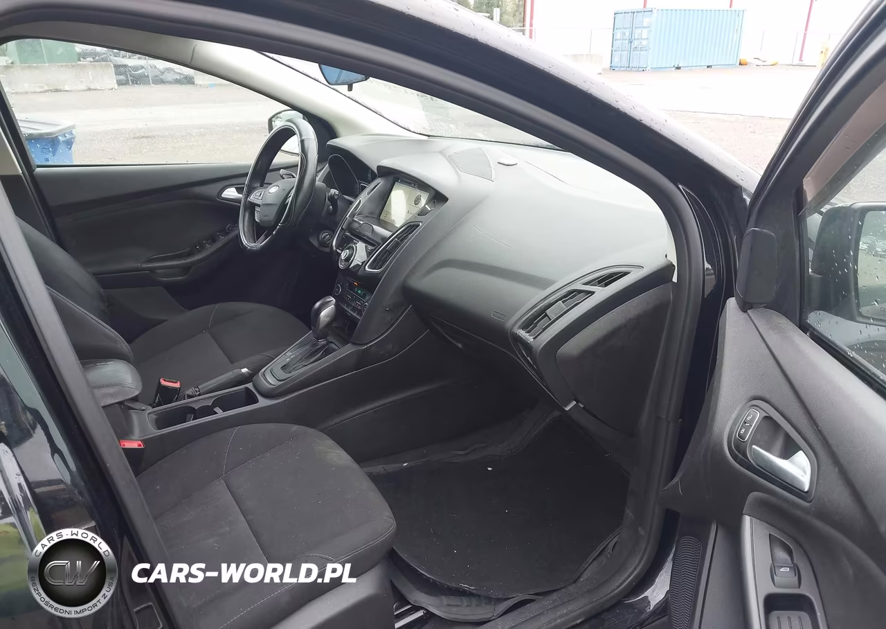2018 Ford Focus Sel VIN:1FADP3M20JL255358 - 5