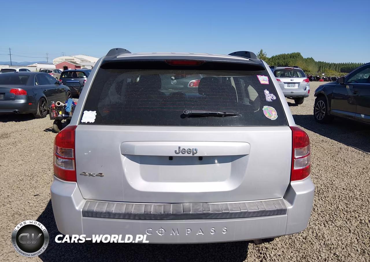 2010 Jeep Compass Sport VIN:1J4NF4FB7AD649321 - 16