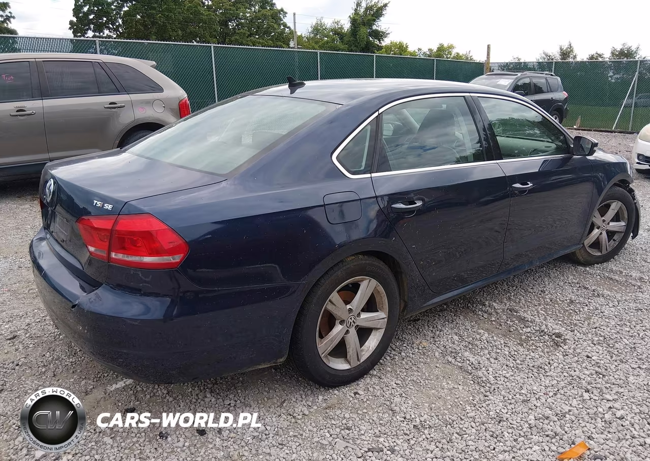 2014 Volkswagen Passat 1.8T Se VIN:1VWBS7A38EC084348 - 4