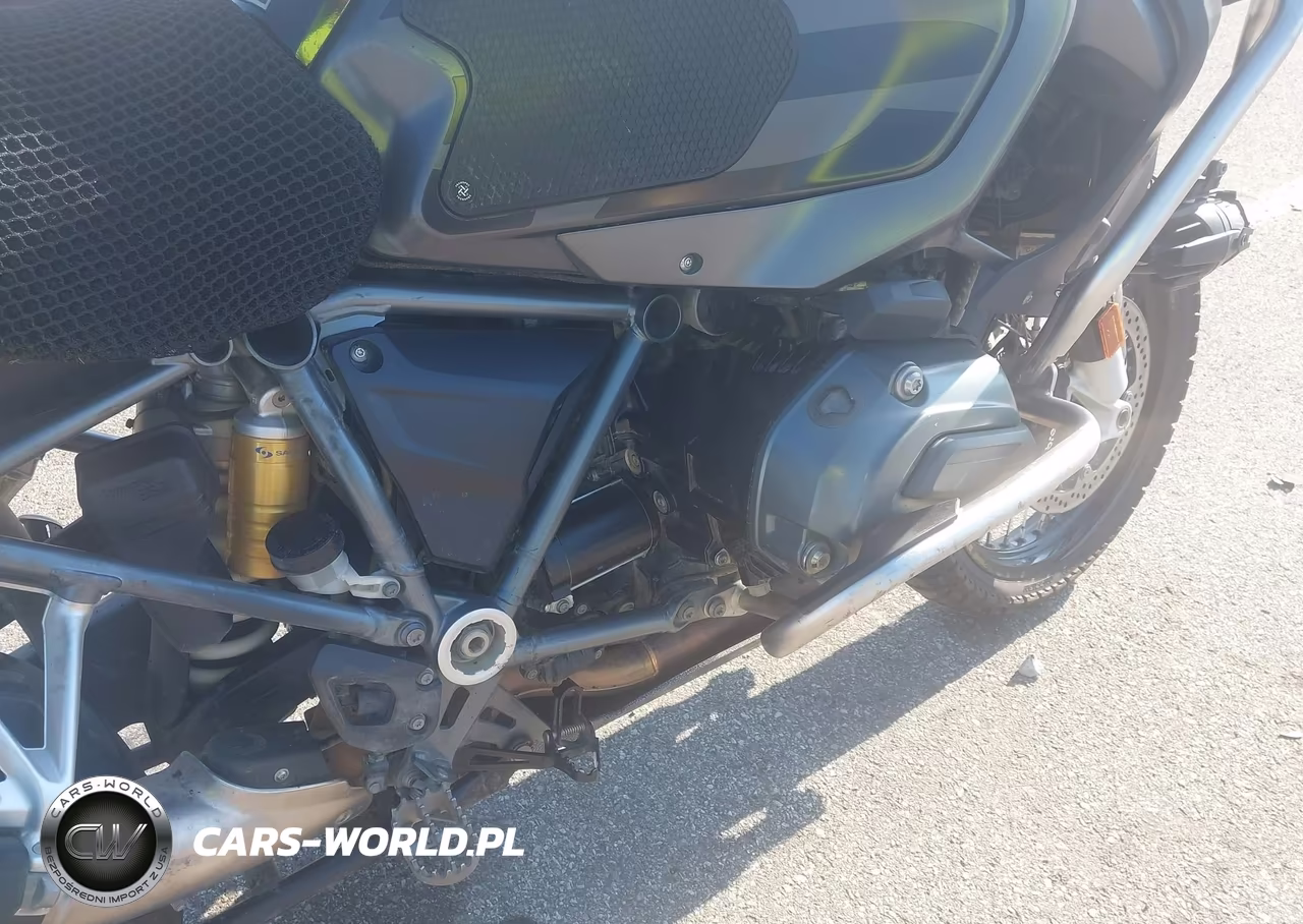 2017 BMW R1200 Gs Adventure VIN:WB10A1204HZ898493 - 8