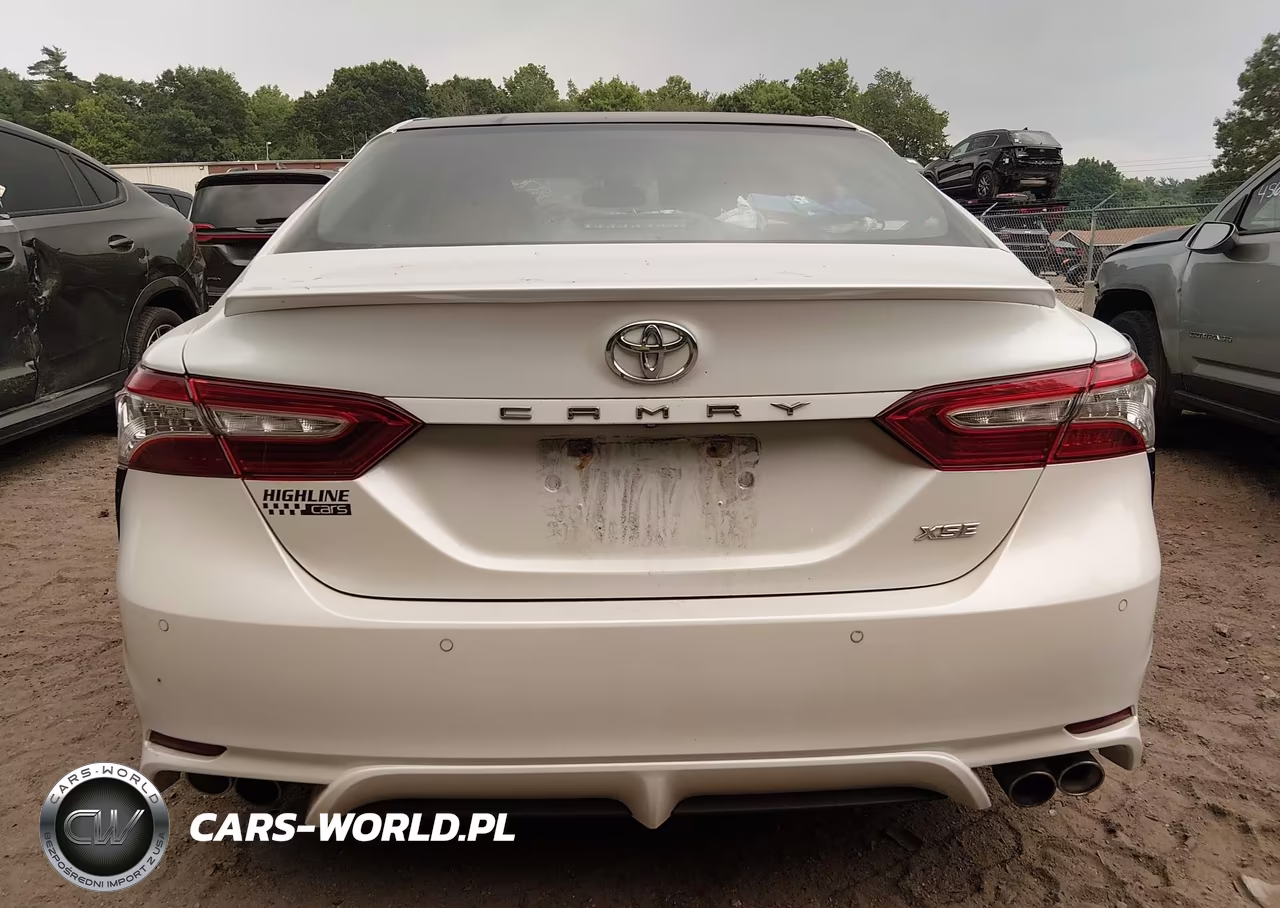 2018 Toyota Camry Xse VIN:4T1B61HK2JU049189 - 16