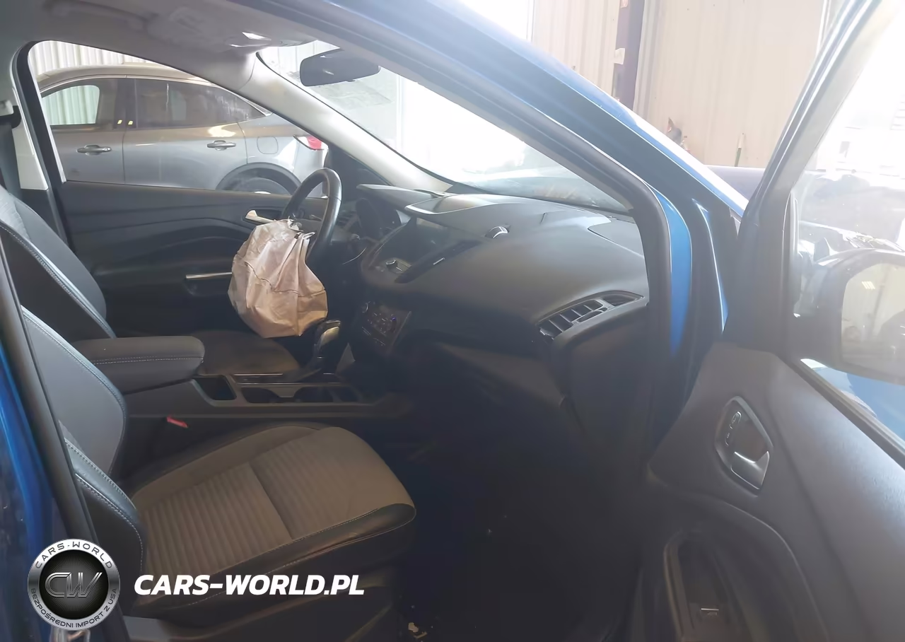 2019 Ford Escape Se VIN:1FMCU9GD9KUA99262 - 5