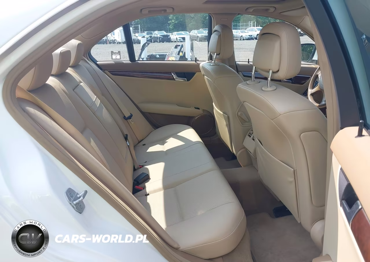 2008 Mercedes-Benz C 300 Luxury 4Matic-Sport 4Matic VIN:WDDGF81X28F055040 - 8