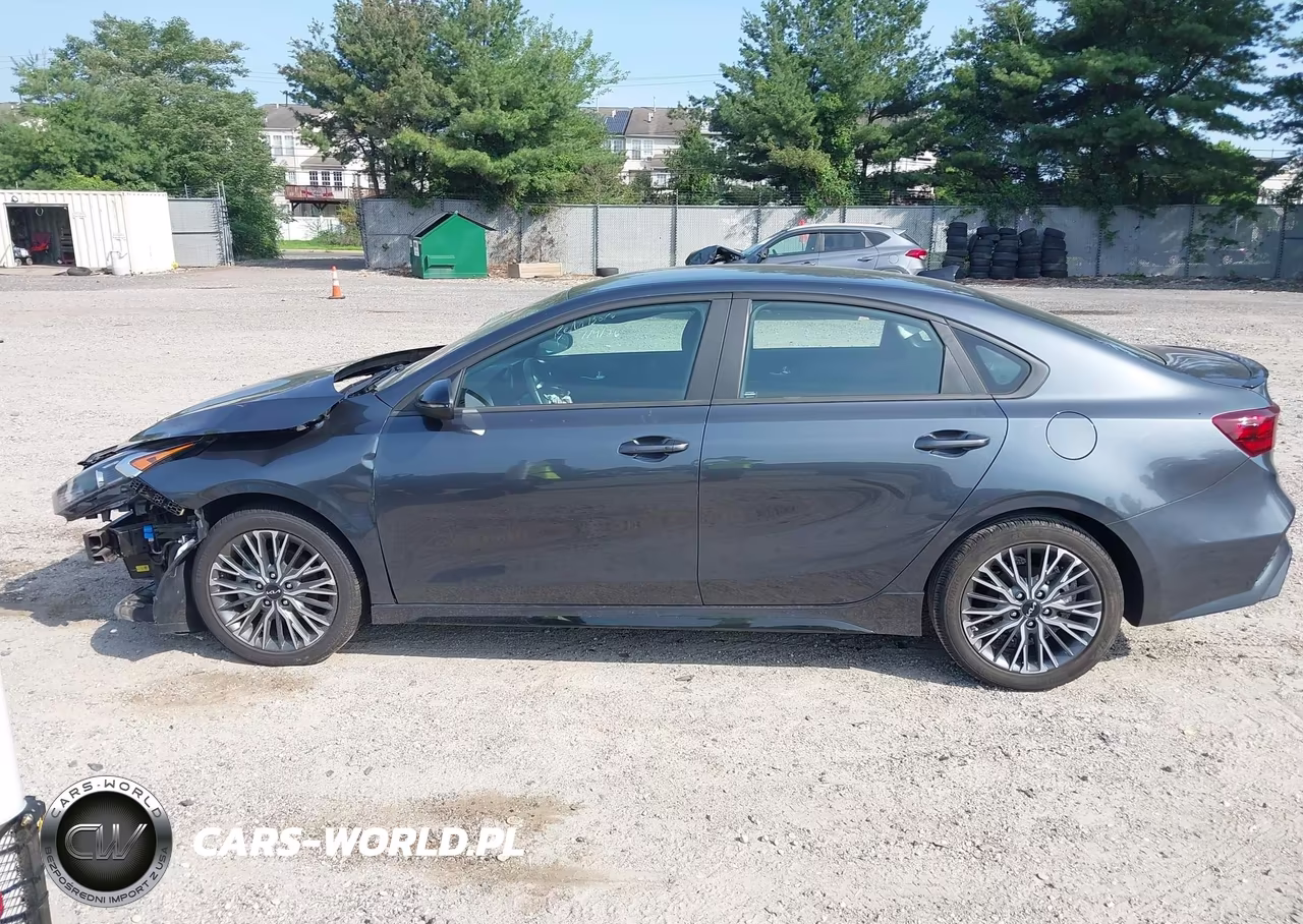 2023 Kia Forte Gt-Line VIN:3KPF54AD1PE546327 - 15