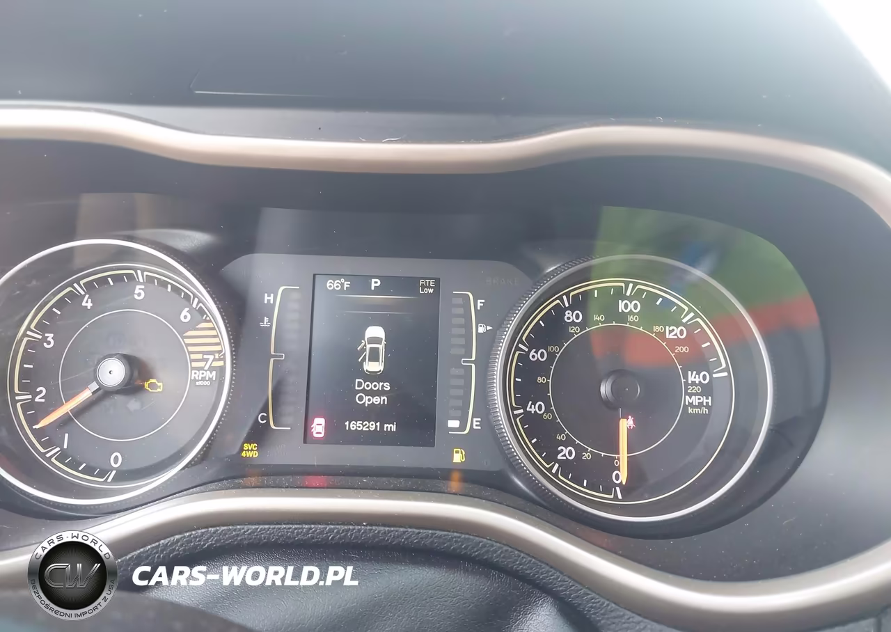 2016 Jeep Cherokee Sport VIN:1C4PJMAB7GW276606 - 7