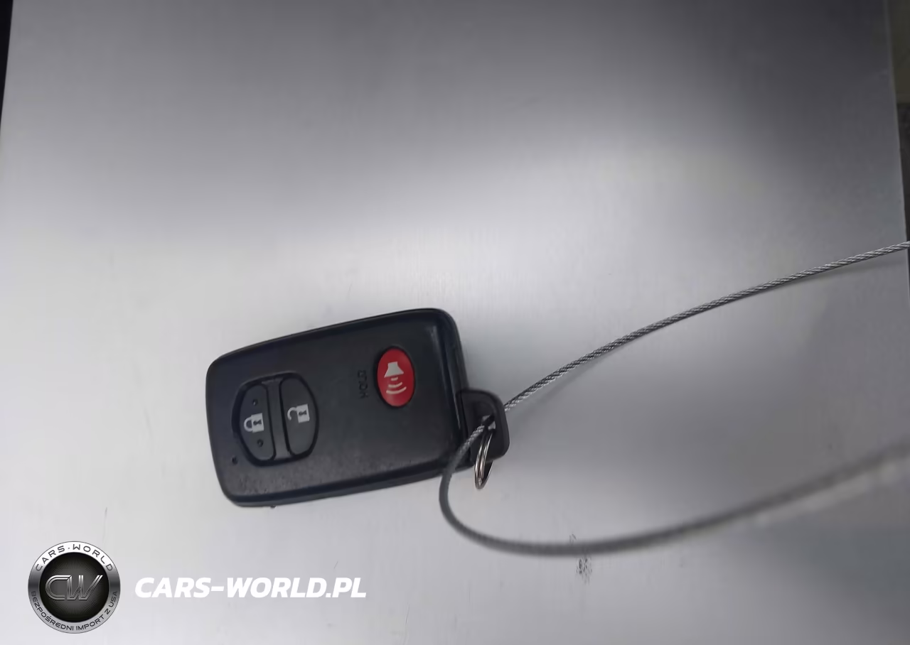 2013 Toyota Prius Three VIN:JTDKN3DU4D5639631 - 11