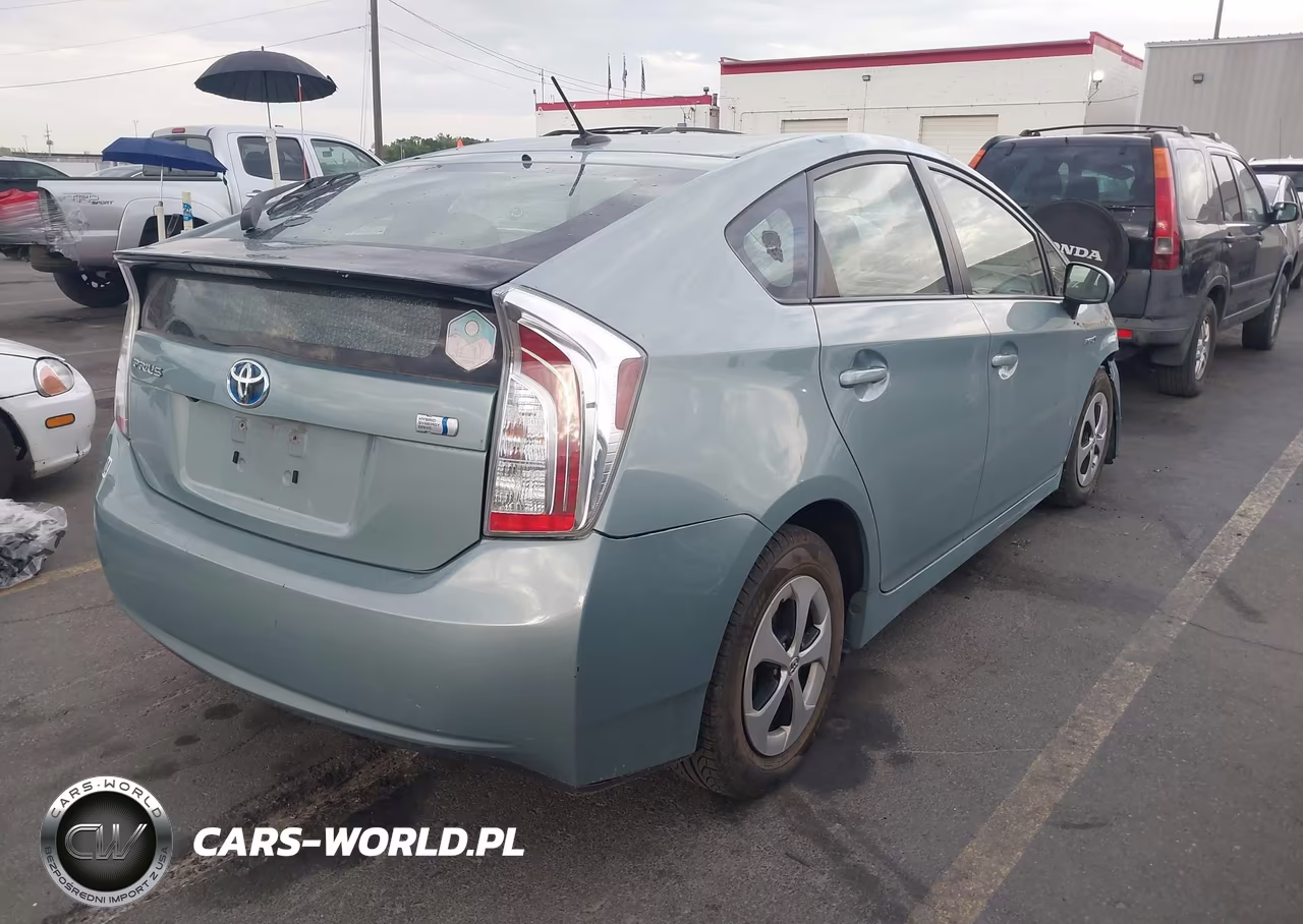 2013 Toyota Prius Three VIN:JTDKN3DU4D5639631 - 4
