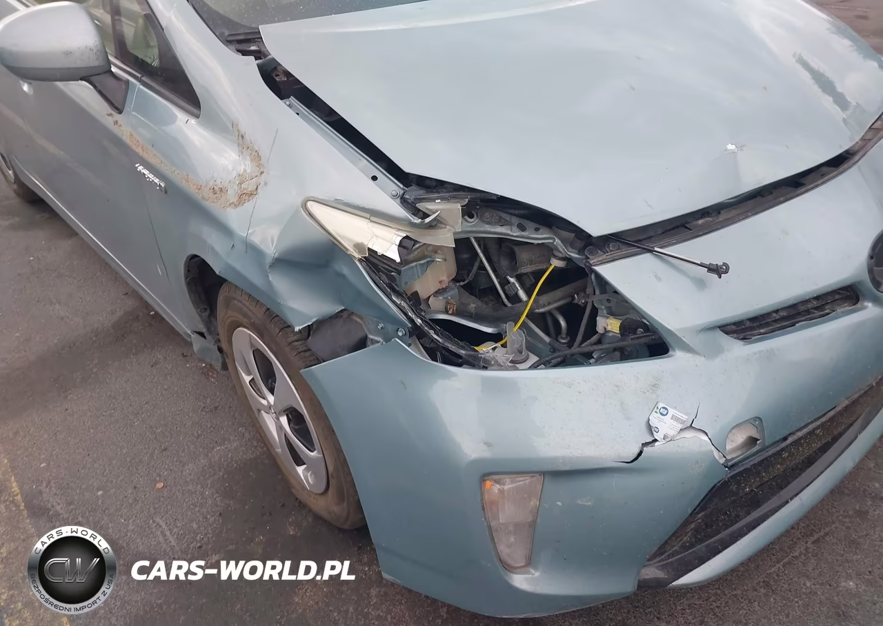 2013 Toyota Prius Three VIN:JTDKN3DU4D5639631 - 6