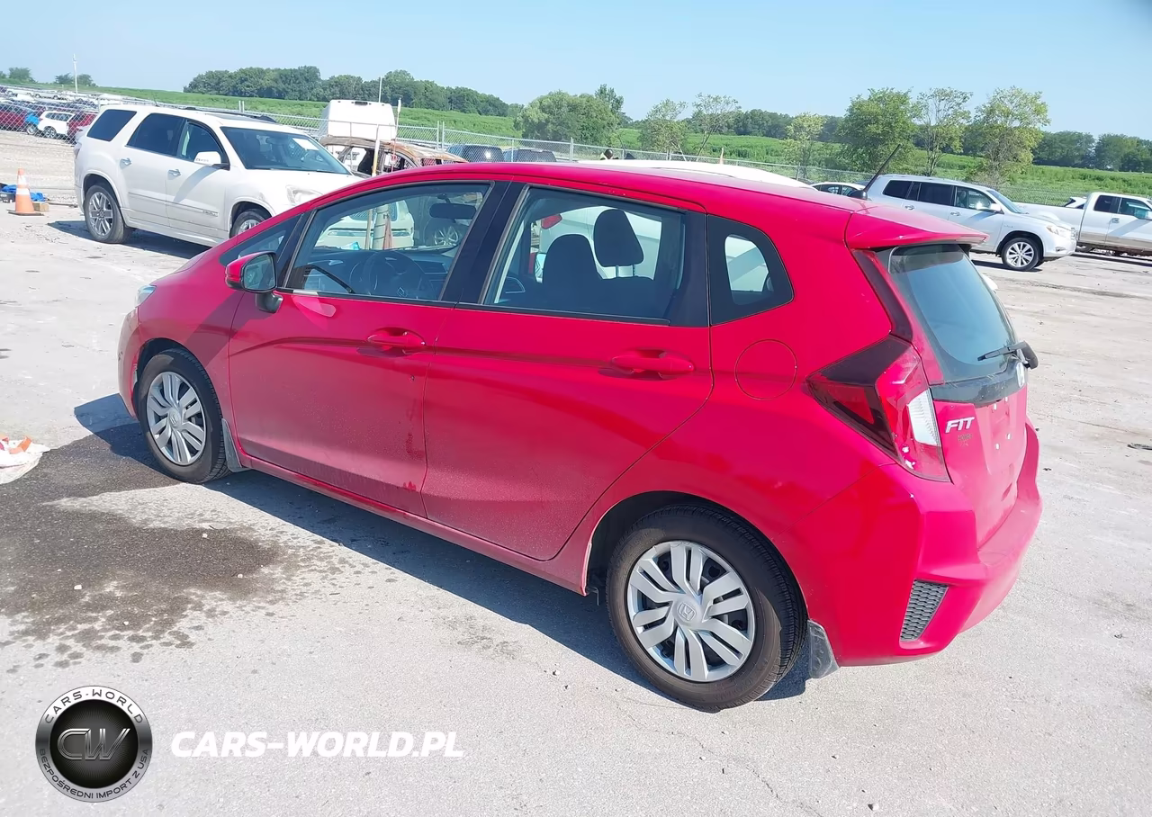 2015 Honda Fit Lx VIN:3HGGK5G55FM748189 - 3