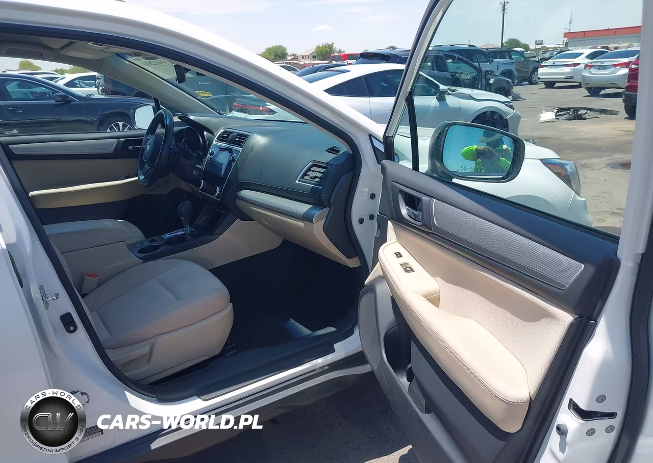 2018 Subaru Outback 2.5I Premium VIN:4S4BSAFC5J3291424 - 5