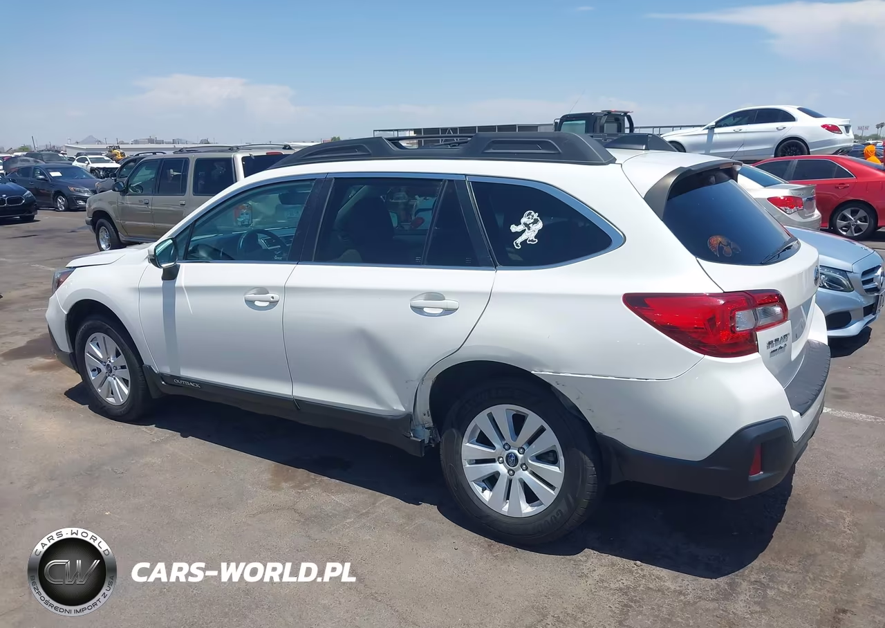 2018 Subaru Outback 2.5I Premium VIN:4S4BSAFC5J3291424 - 6