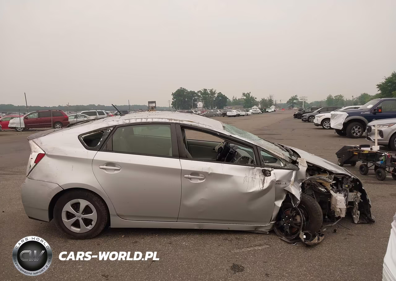 2012 Toyota Prius Two VIN:JTDKN3DU7C5459395 - 13