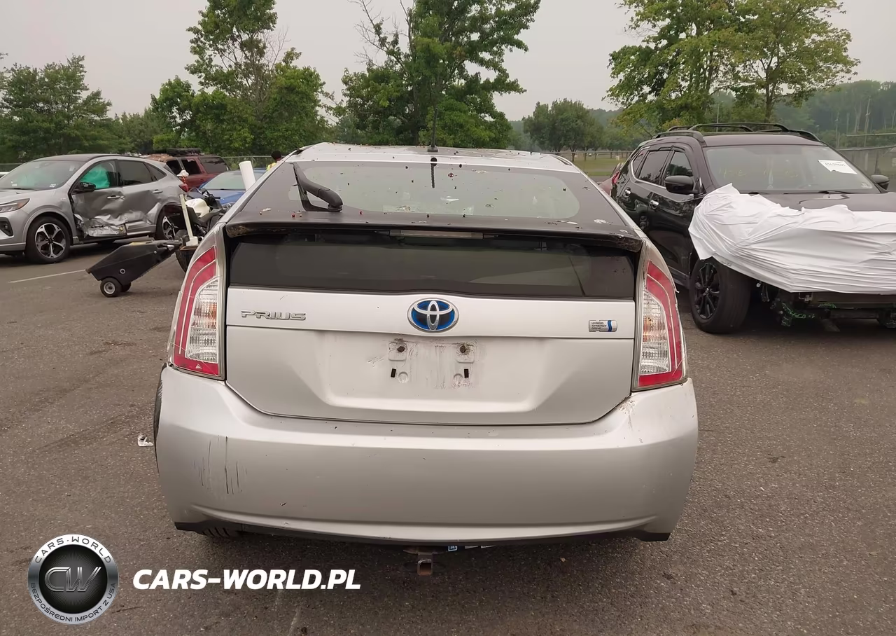 2012 Toyota Prius Two VIN:JTDKN3DU7C5459395 - 16