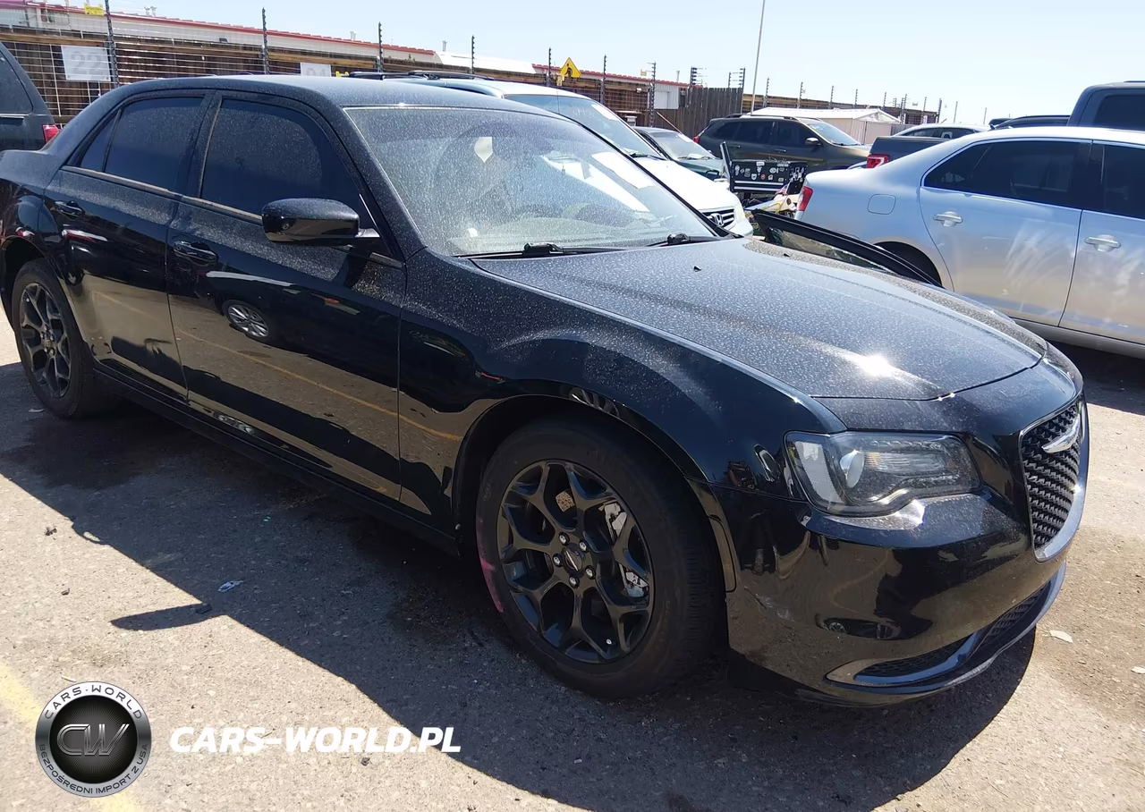 2019 Chrysler 300 Touring – zdjęcie 1 z 17