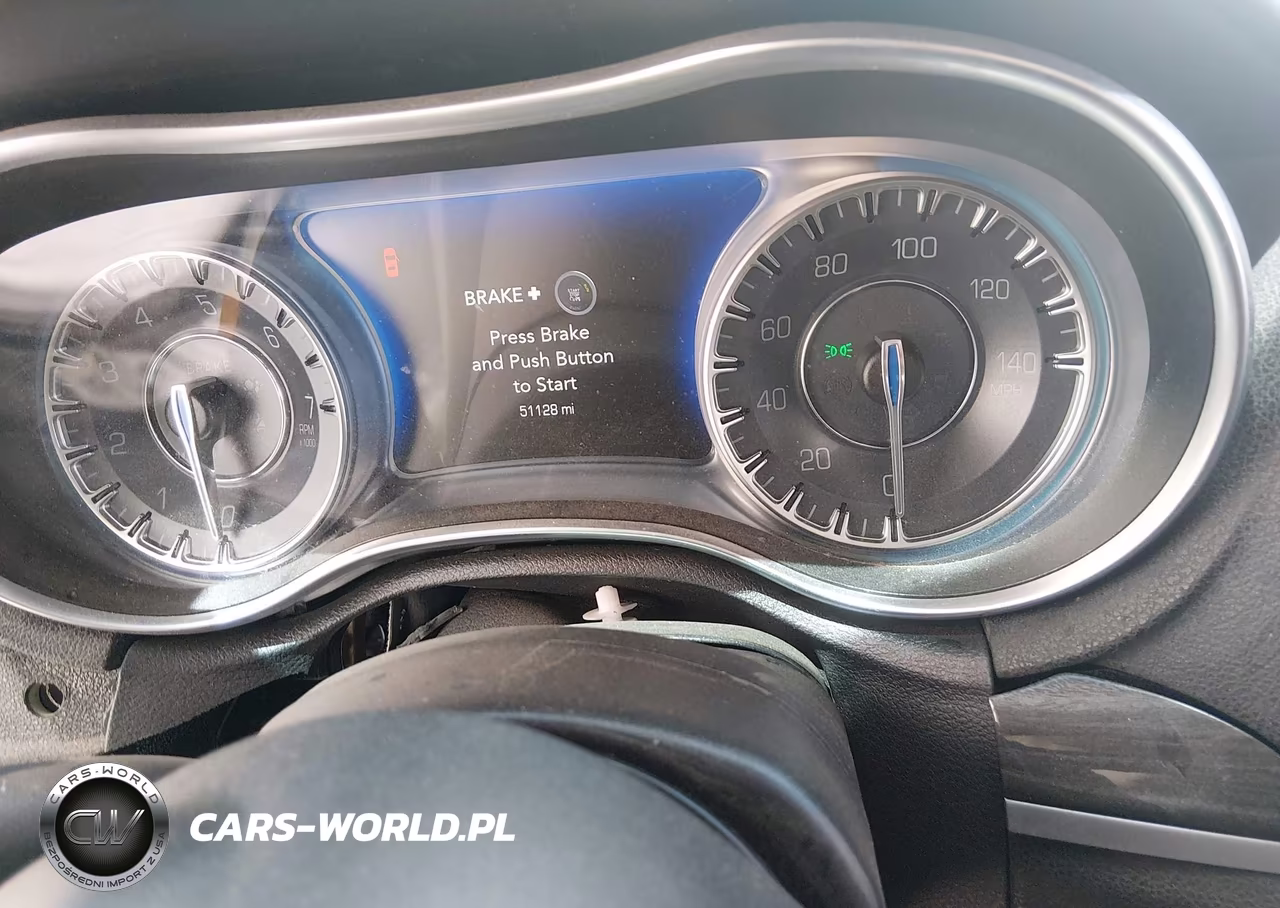 2019 Chrysler 300 Touring VIN:2C3CCARG6KH581212 - 7