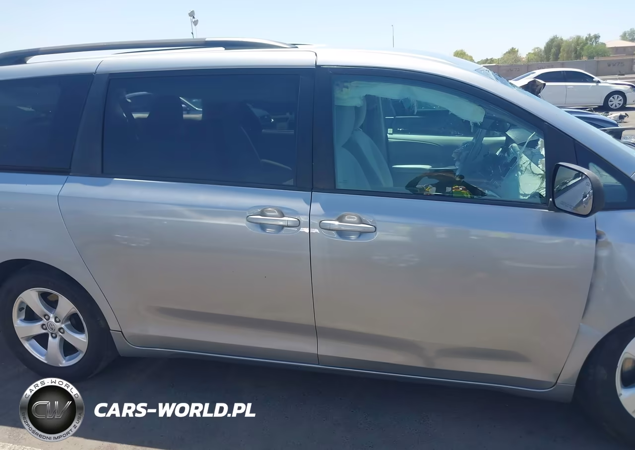 2014 Toyota Sienna Le V6 8 Passenger VIN:5TDKK3DC8ES409716 - 14