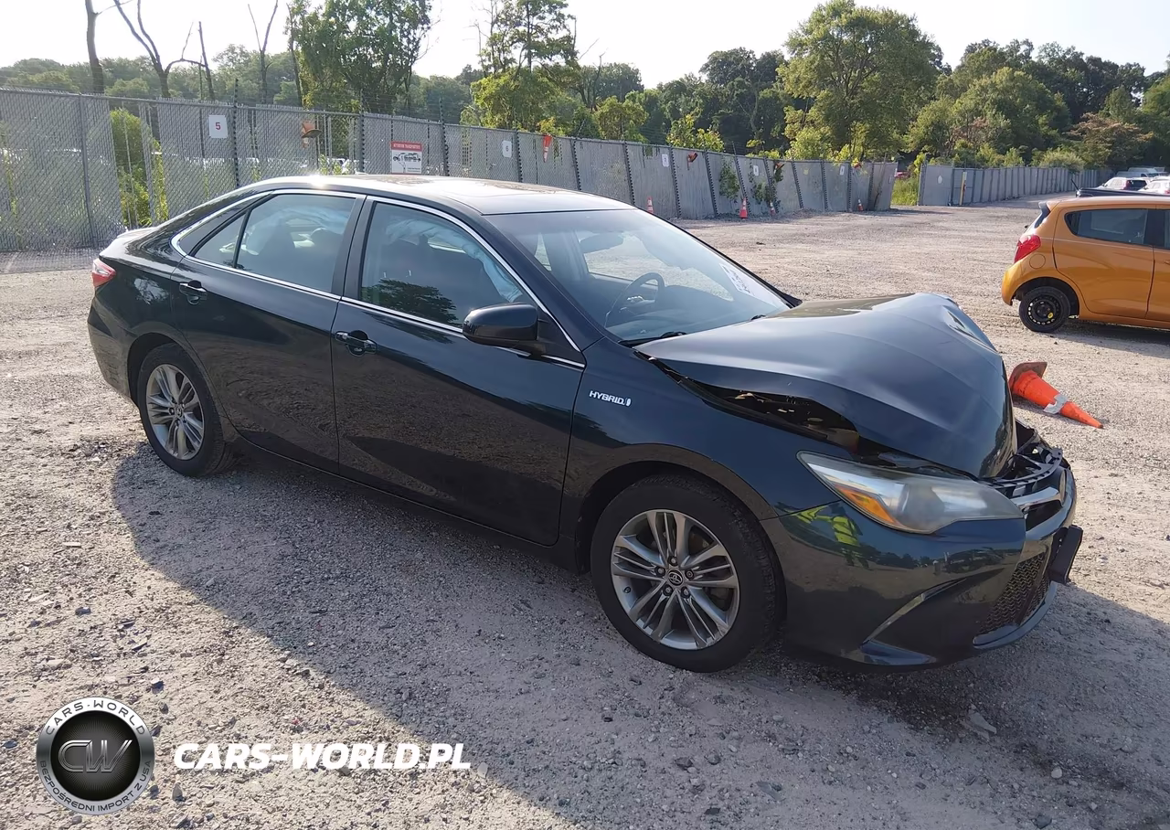 2015 Toyota Camry Hybrid Se