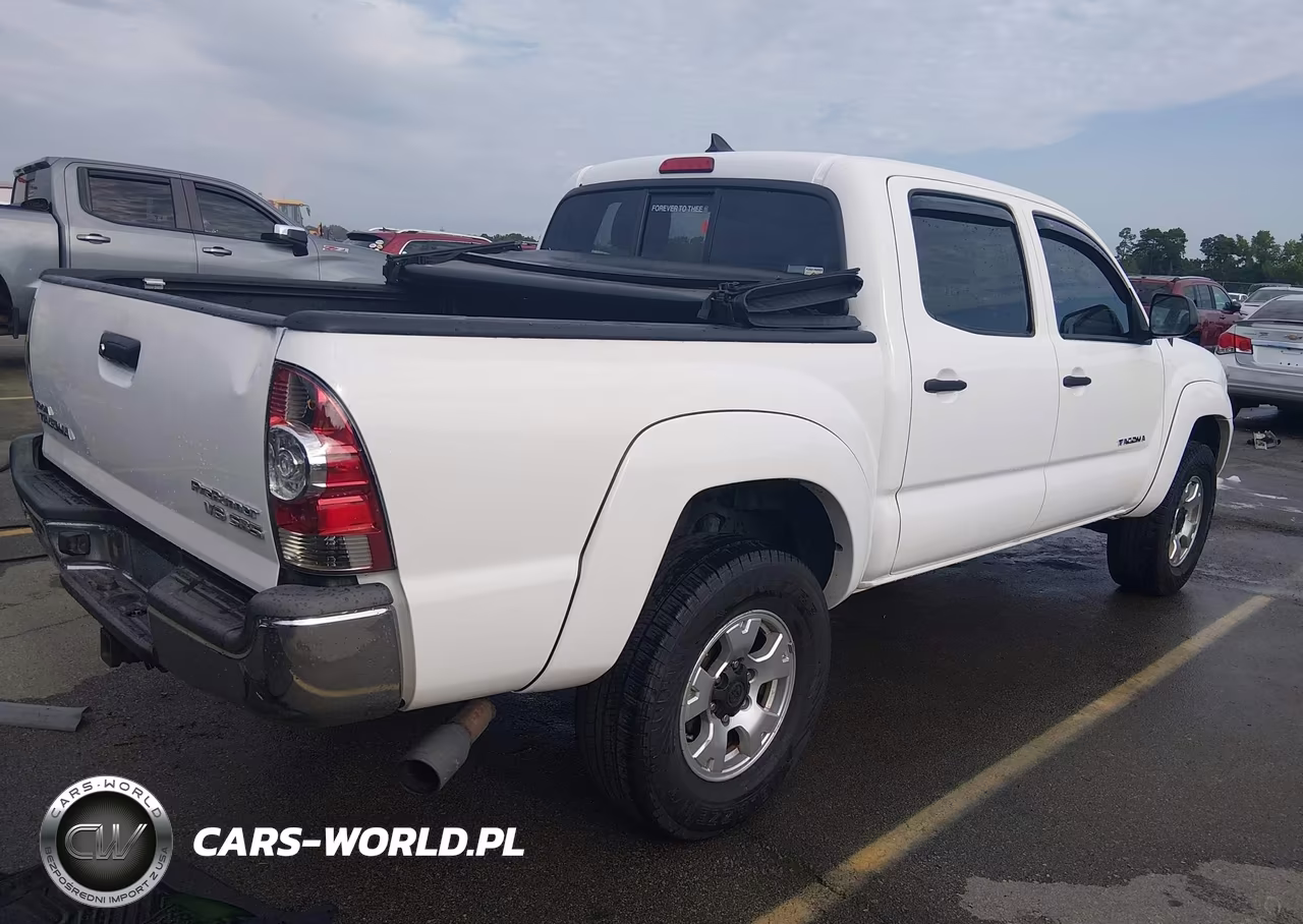 2015 Toyota Tacoma Prerunner V6 VIN:5TFJU4GN1FX089207 - 4