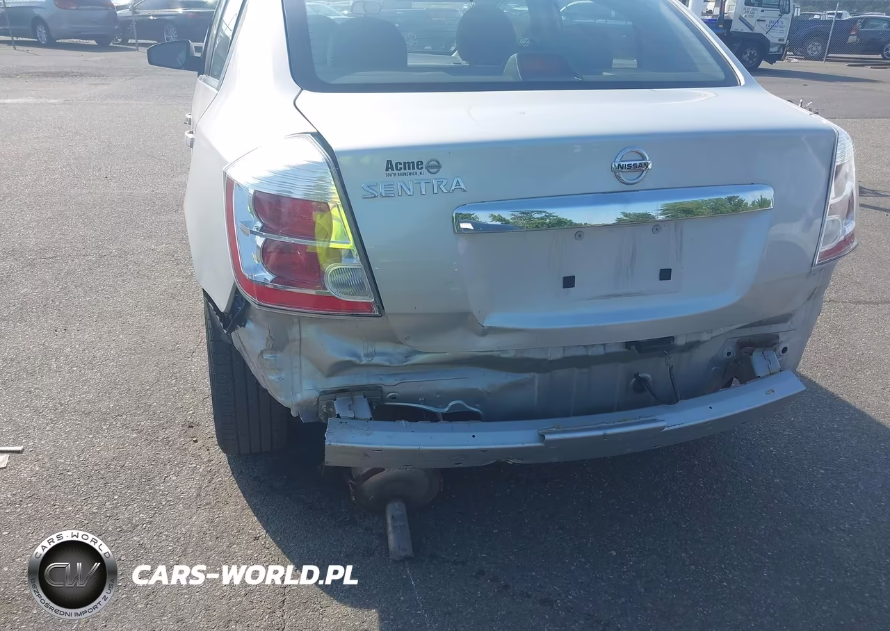 2010 Nissan Sentra 2.0S VIN:3N1AB6AP2AL680259 - 6