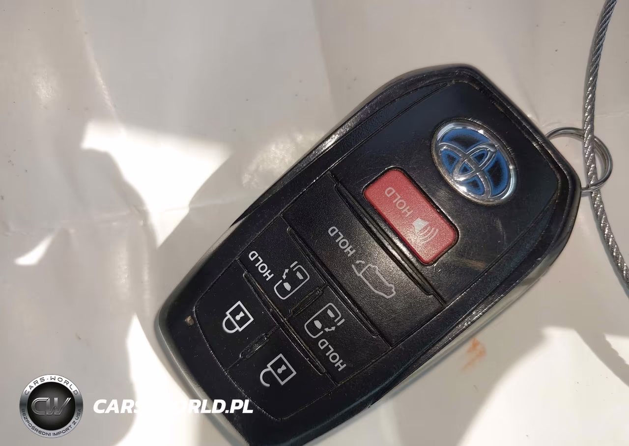 2022 Toyota Sienna Xse VIN:5TDDSKFC0NS072149 - 11