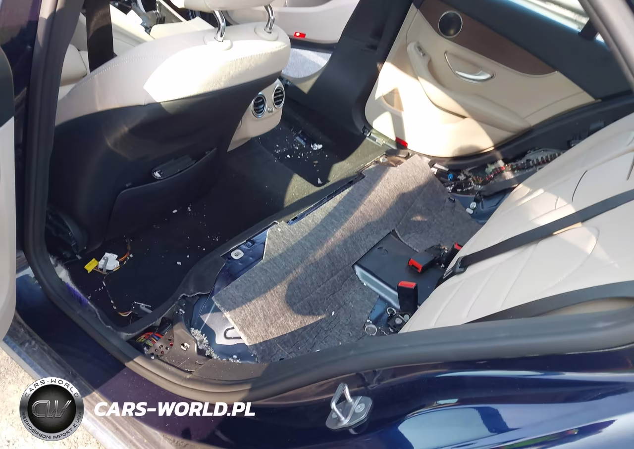 2020 Mercedes-Benz C 300 4Matic VIN:WDDWF8EB2LR540022 - 18