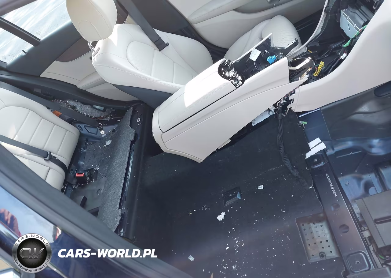 2020 Mercedes-Benz C 300 4Matic VIN:WDDWF8EB2LR540022 - 6