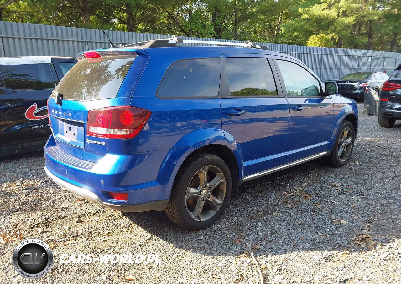 2015 Dodge Journey Crossroad VIN:3C4PDCGG6FT573391 - 4