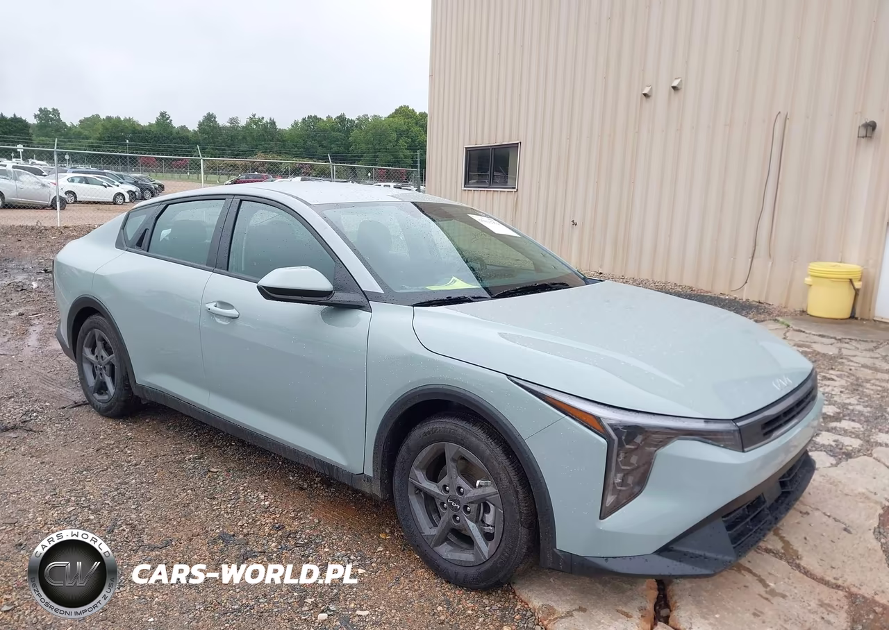 2026 Kia K4 Lxs – zdjęcie 1 z 16