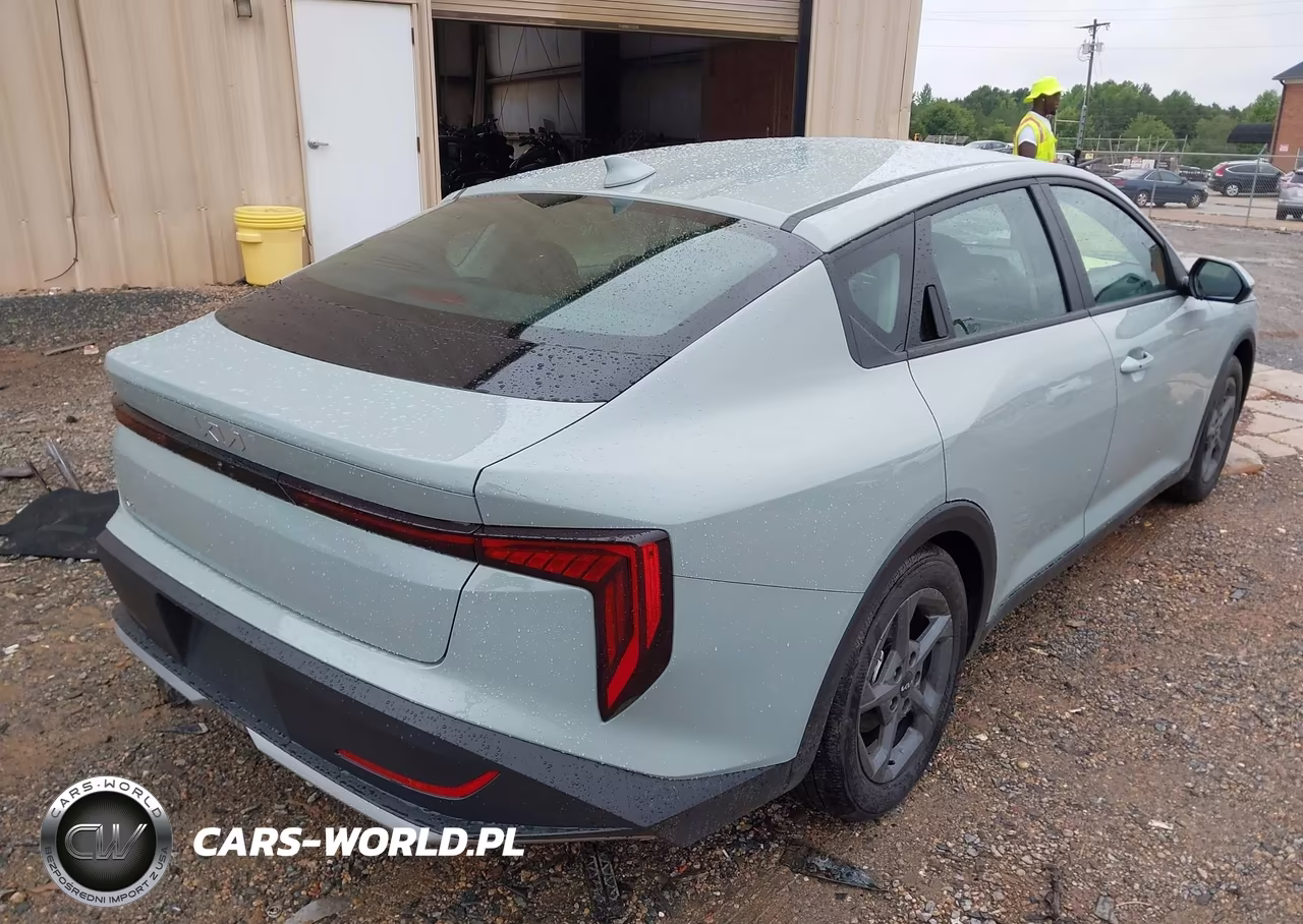 2026 Kia K4 Lxs VIN:3KPFT4DE8TE350678 - 4