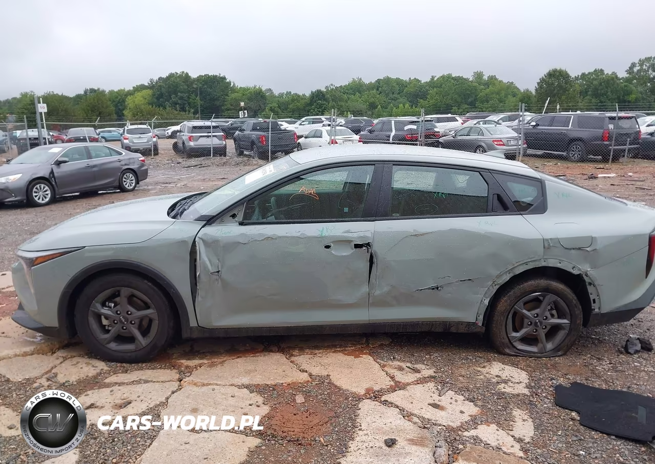 2026 Kia K4 Lxs VIN:3KPFT4DE8TE350678 - 6