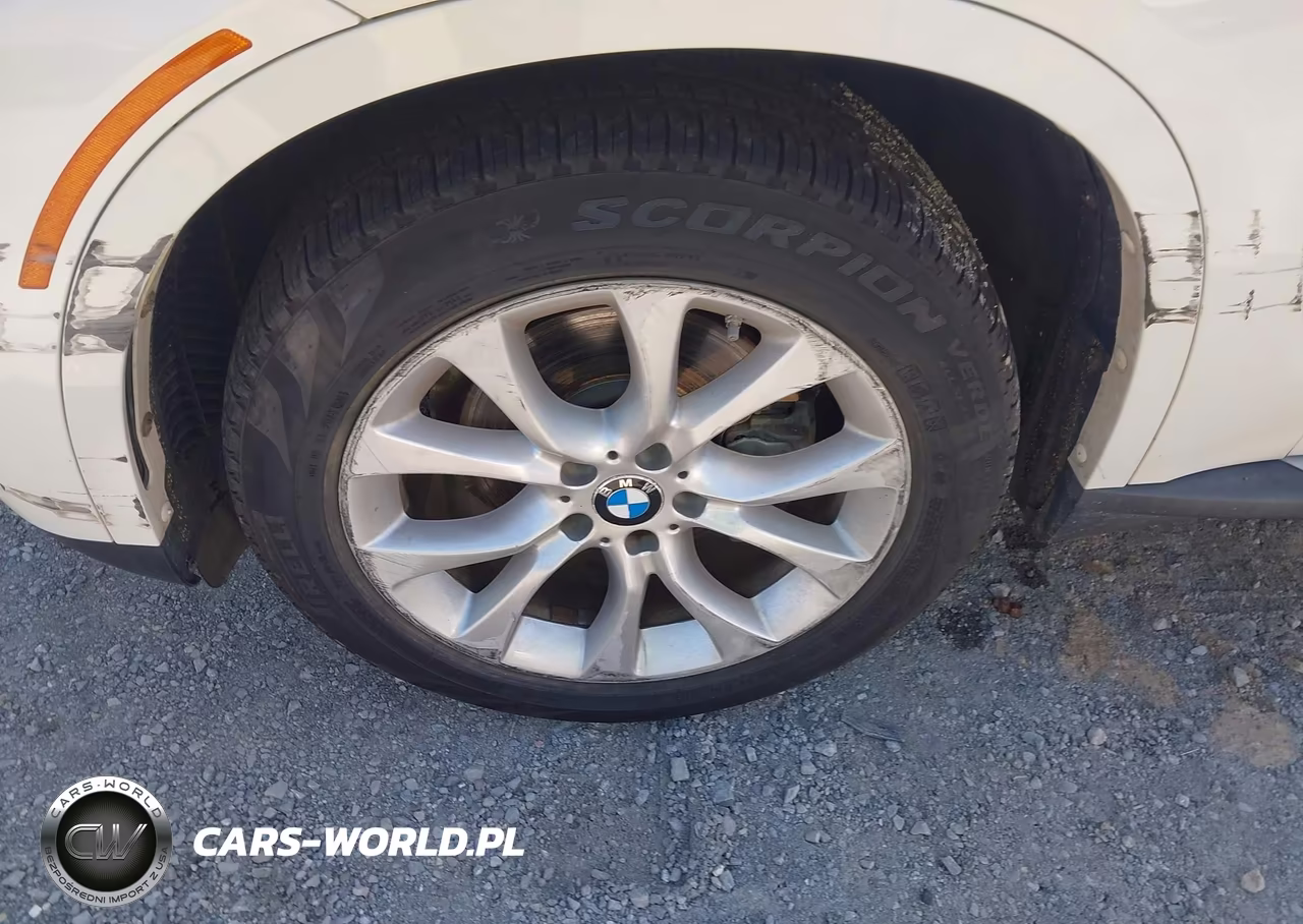 2015 BMW X5 xDrive35I VIN:5UXKR0C50F0P08357 - 12