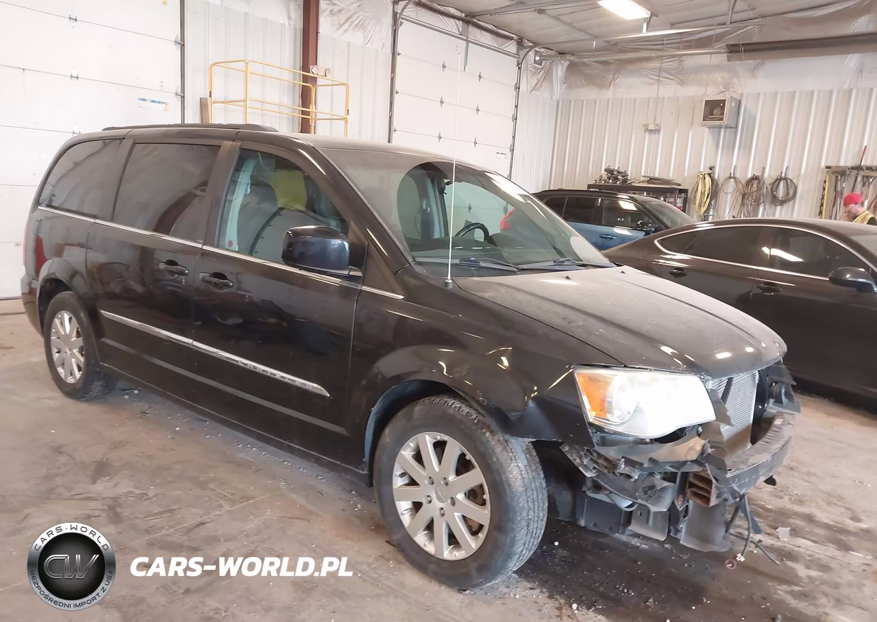 2014 Chrysler Town & Country Touring