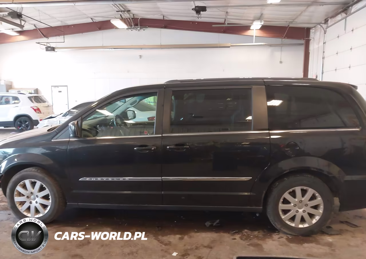 2014 Chrysler Town & Country Touring VIN:2C4RC1BG9ER115076 - 14