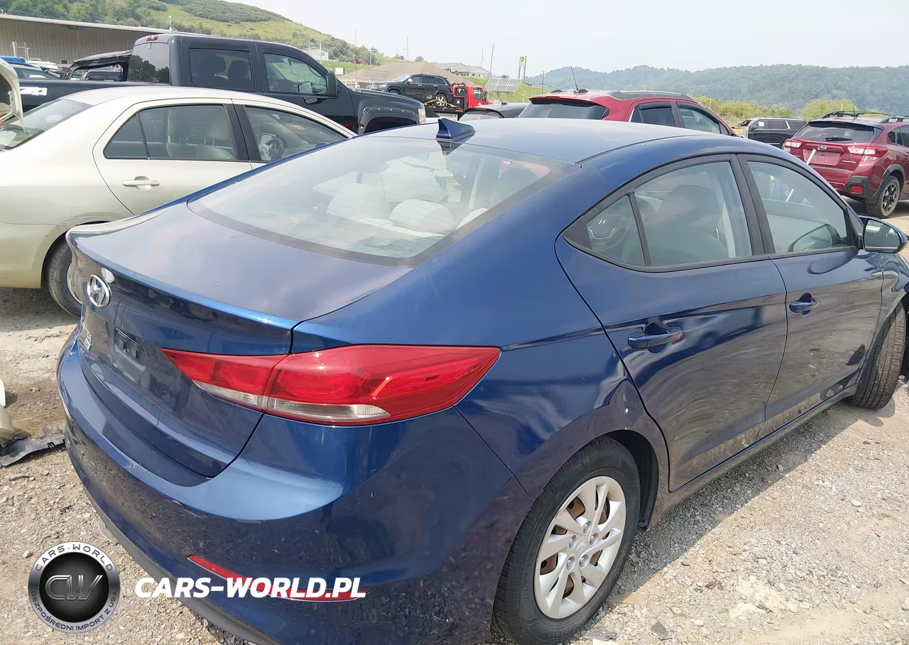 2017 Hyundai Elantra Se VIN:5NPD74LF0HH192832 - 4