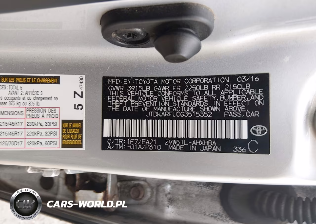 2016 Toyota Prius Three Touring VIN:JTDKARFU0G3515352 - 9