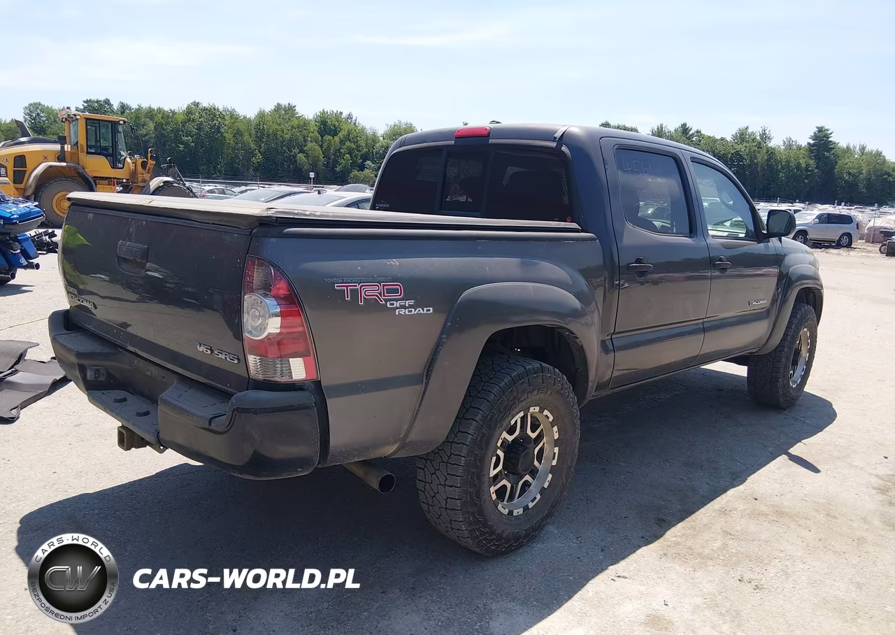 2010 Toyota Tacoma Base V6 VIN:3TMLU4EN3AM053366 - 4