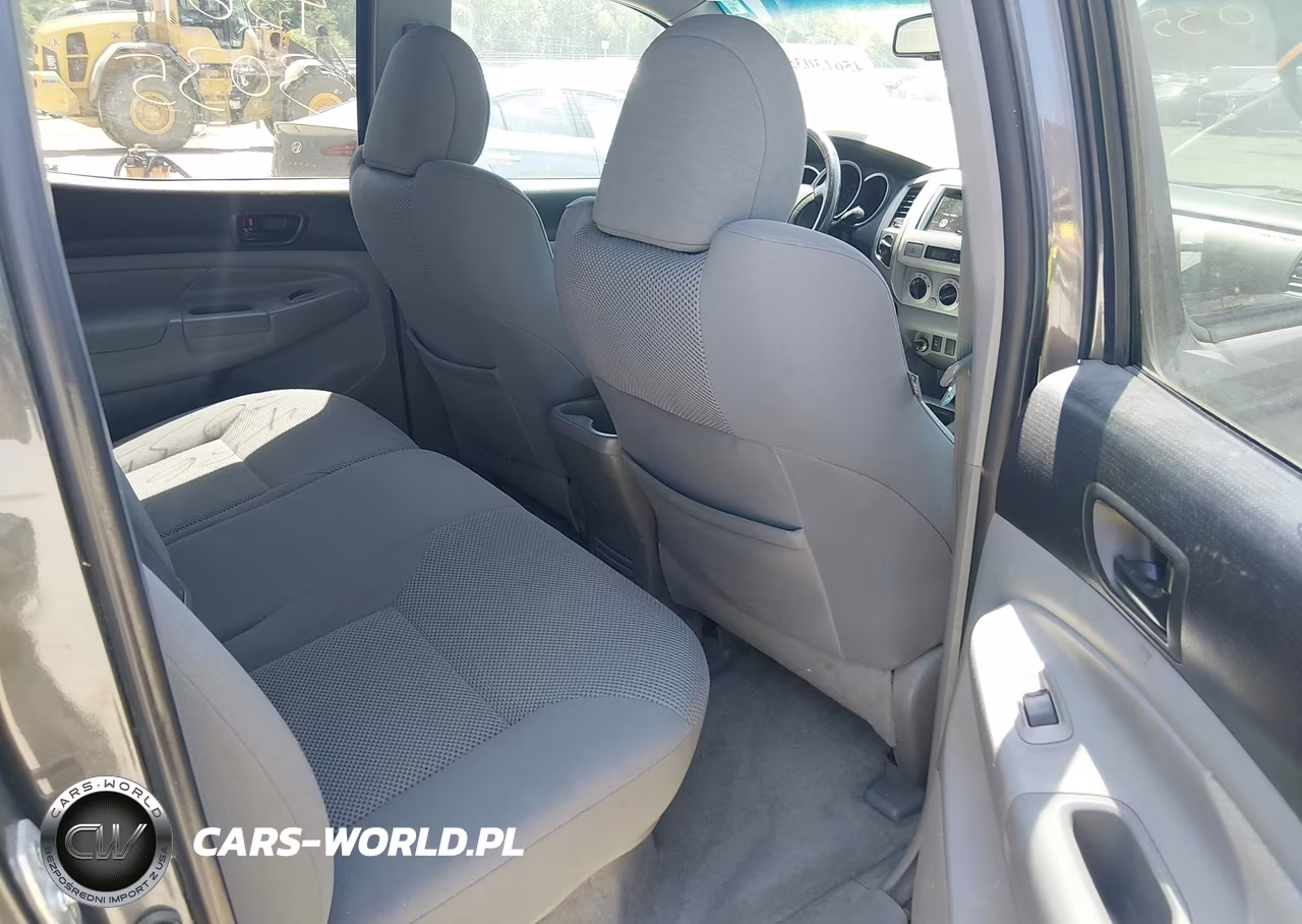 2010 Toyota Tacoma Base V6 VIN:3TMLU4EN3AM053366 - 8