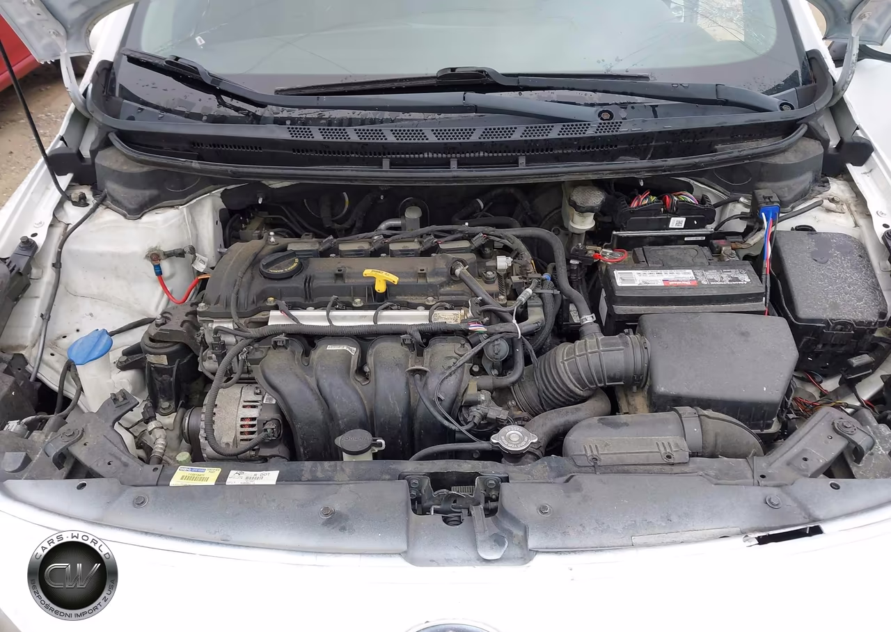 2018 Kia Forte Lx VIN:3KPFL4A72JE187366 - 10