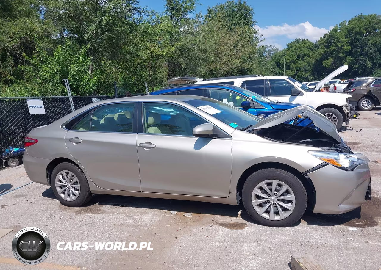 2017 Toyota Camry Le VIN:4T1BF1FK1HU635010 - 13