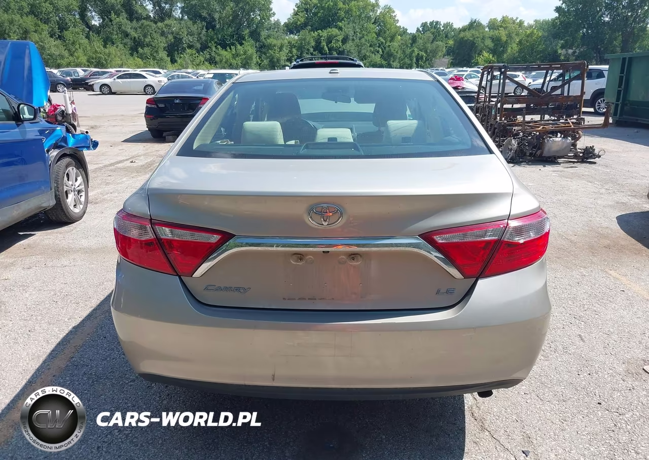 2017 Toyota Camry Le VIN:4T1BF1FK1HU635010 - 16