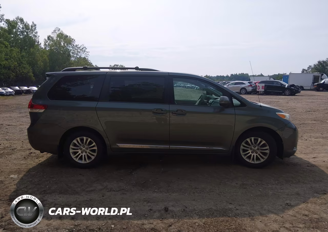 2013 Toyota Sienna Xle V6 8 Passenger VIN:5TDYK3DCXDS402341 - 13
