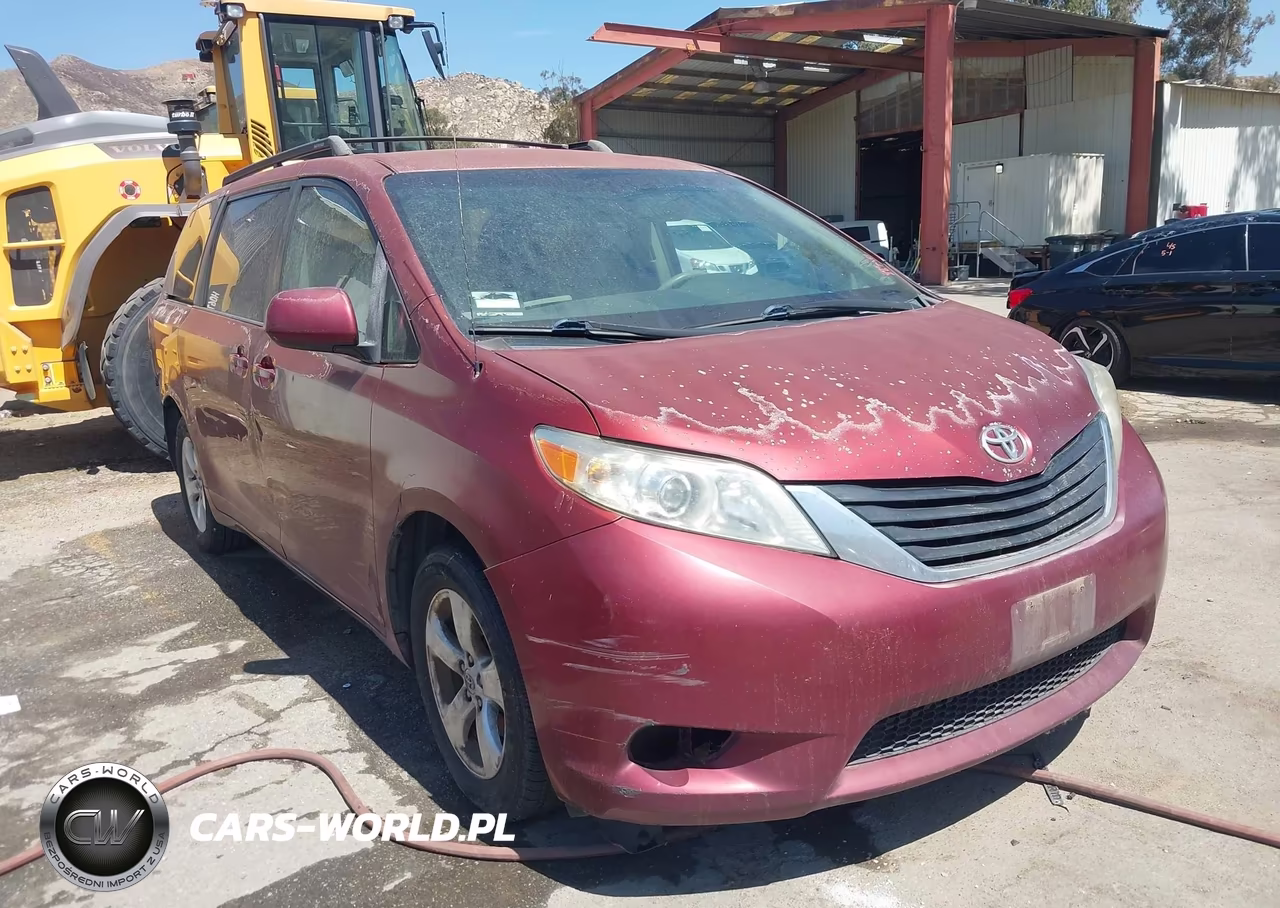 2011 Toyota Sienna Le